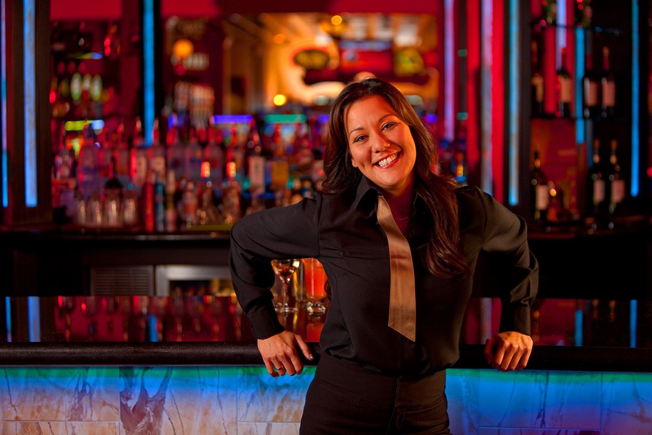 The Rise Of Female Bartenders Centives